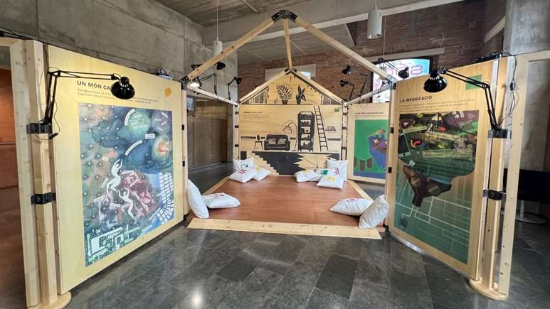 L'exposició 'Transitar' fa parada a Sant Adrià de Besòs