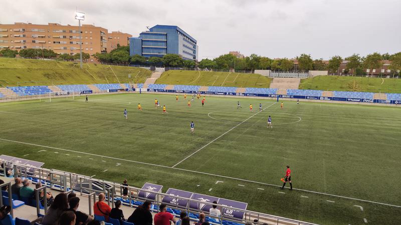 El Badalona s'imposa al Vilafranca per la mínima (2-1)