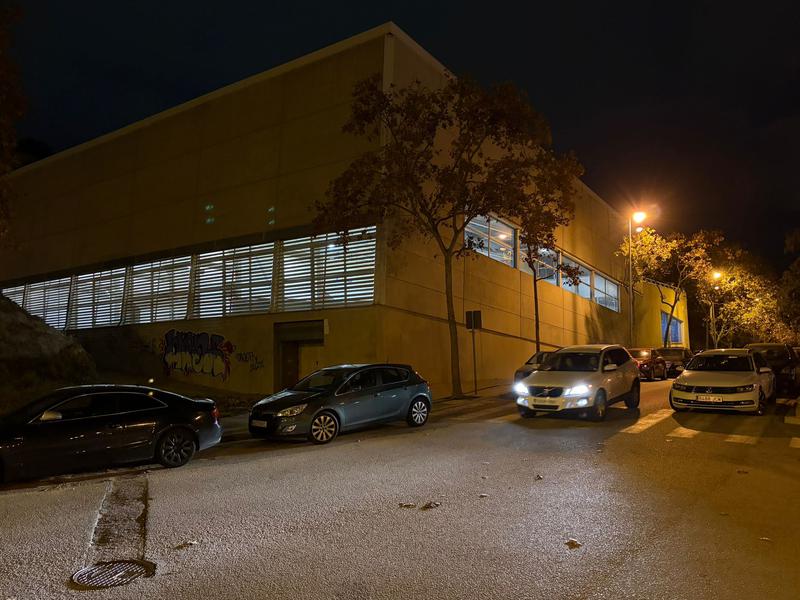 La Colina obre una nit més mentre alguns sense sostre reclamen un espai  de pernocta permanent