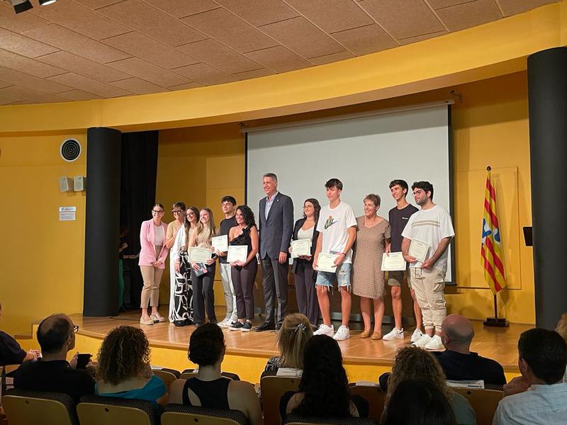 25 alumnes de Badalona reben el reconeixement per haver obtingut l'excel·lència a les PAU