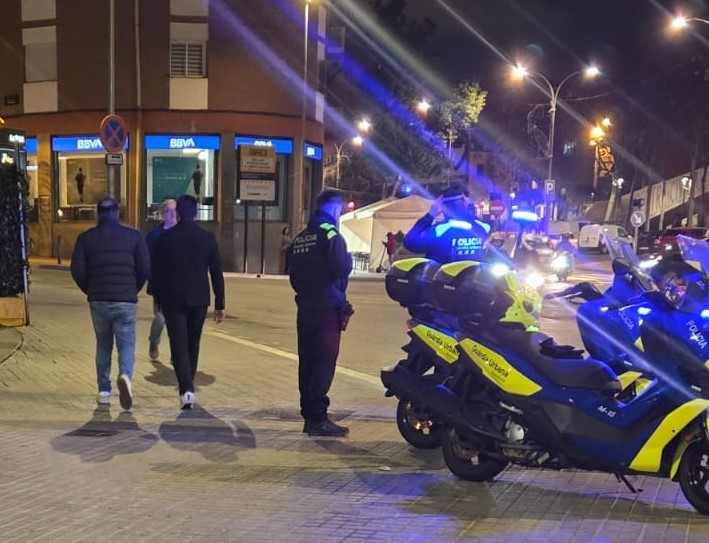 Un detingut durant una operació policial conjunta a l'estació de metro de la Salut