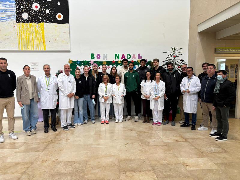 La planta de pediatria de l'Hospital Germans Trias es tenyeix de verd-i-negre