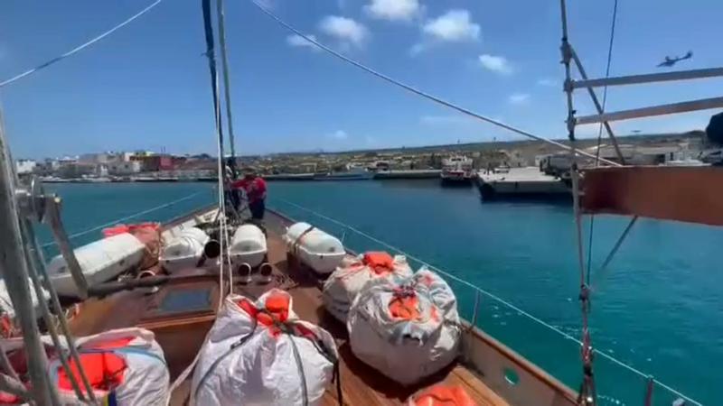 L'Astral, un vaixell de rescat d'Open Arms, bloquejat al port de Lampedusa