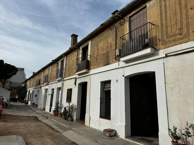 El carrer de Pujol, un oasi rural del segle XIX conservat al cor de Badalona