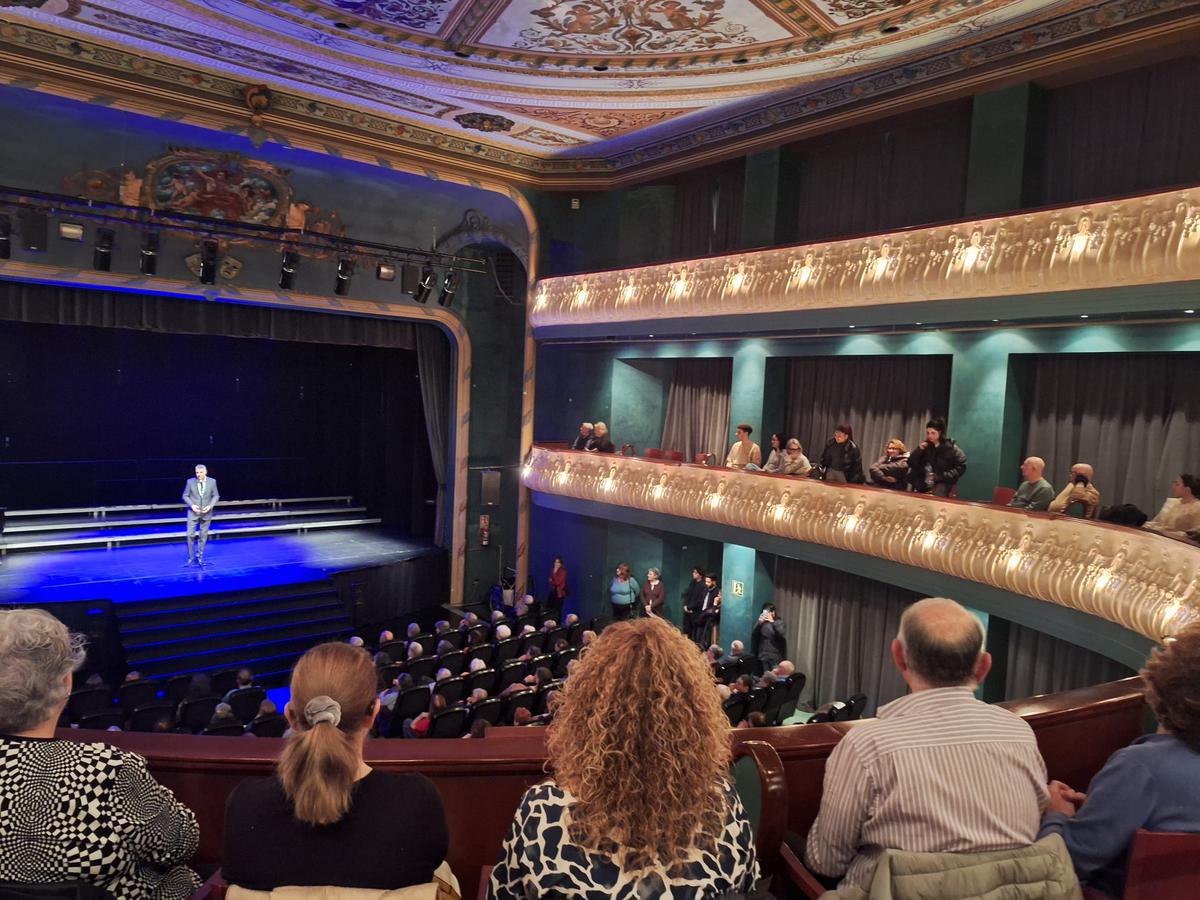La Gala de Sant Valentí de les corals de gent gran destaca la música com a eina de cohesió