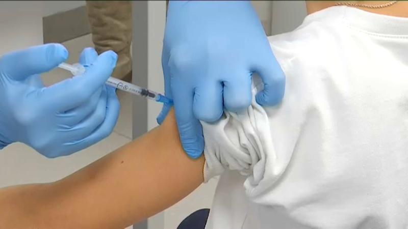 Badalona reactiva el punt de vacunació de Doctor Robert davant l'increment d'infeccions respiratòries