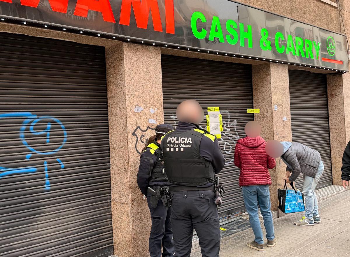 L'Ajuntament precinta un establiment d'alimentació que operava sense llicència