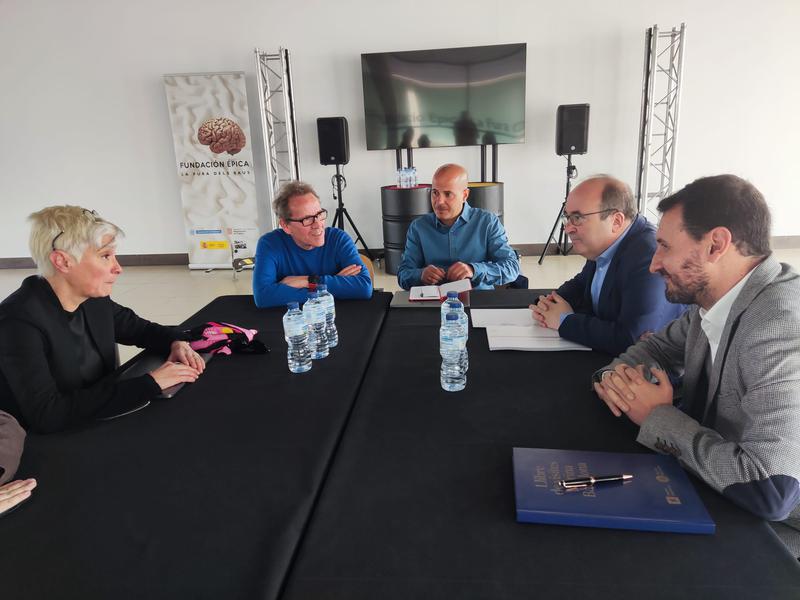 El ministre de Cultura Miquel Iceta visita la Fundació Èpica de la Fura dels Baus al Port de Badalona