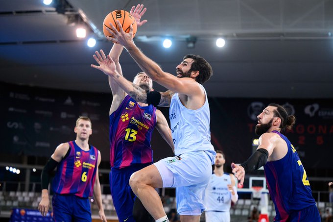 La Penya elimina el Barça (80-81) i jugarà la final de la Lliga Catalana contra el Manresa