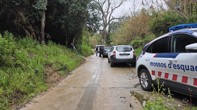 Es troba el cos sense vida d'una persona al camí de Ca l'Amigó