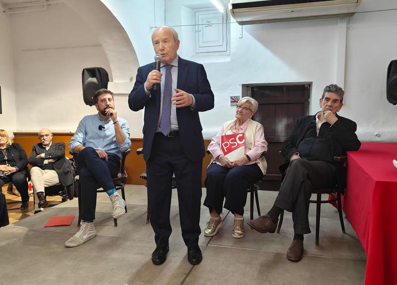 El PSC de Badalona homenatja la militància de tota la vida amb José Montilla