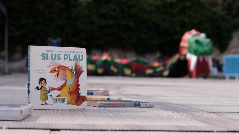 El drac i el llibre, protagonistes a la plaça Sant Elies