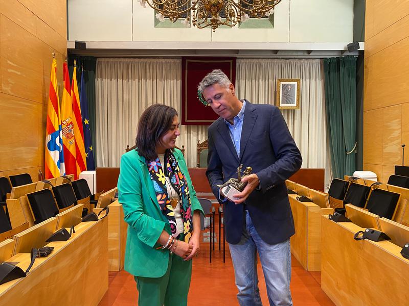La vicepresidenta del Parlament gallec veu aplicable la gestió badalonina de l'antiocupació a Galícia