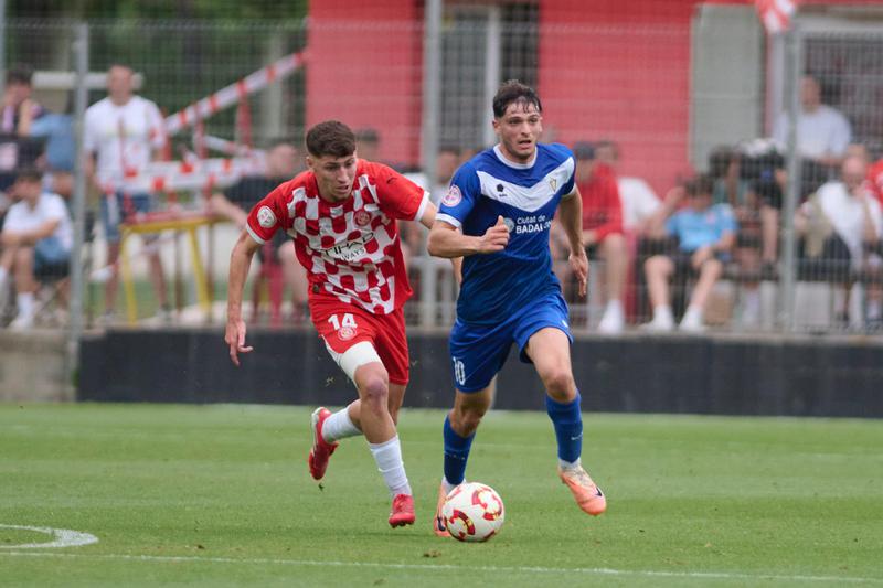 El Badalona s'ho deixa tot al camp del Girona B, però no passa de l'empat a 0 i cau eliminat