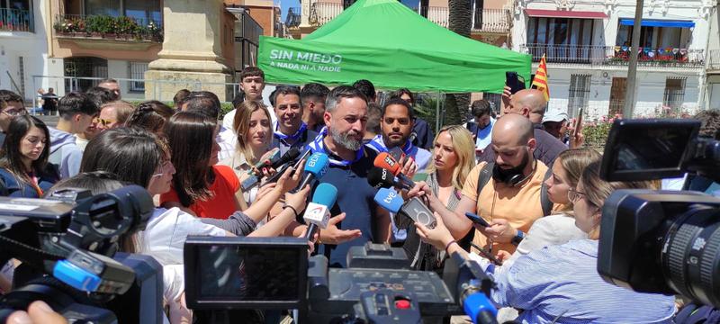 Abascal apel·la als votants d'Albiol a Badalona i critica les polítiques d'immigració de la resta de partits