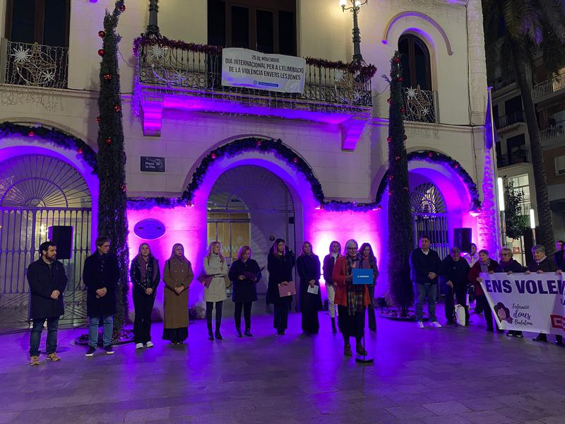 Badalona commemora el 25N amb un acte institucional