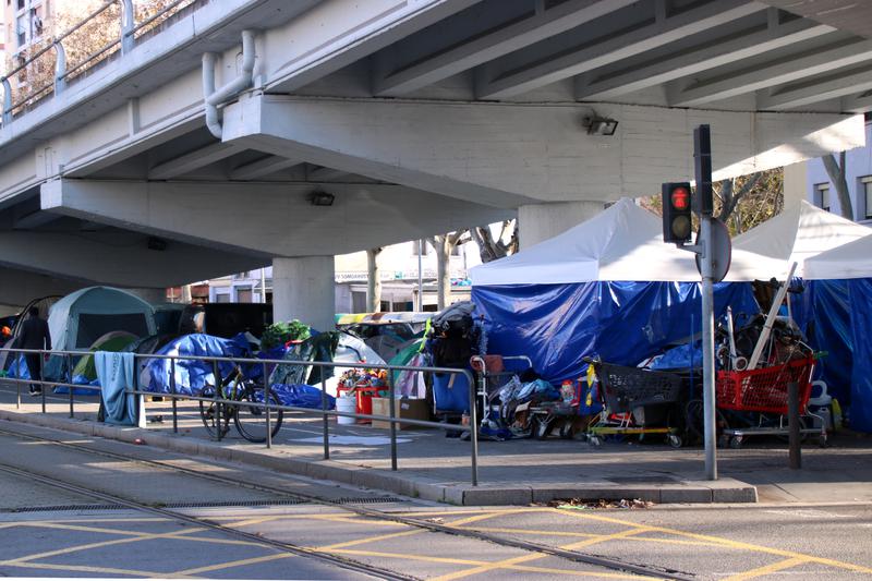 La Generalitat traspassa a l'Ajuntament de Badalona el seguiment dels desallotjats del B9 que segueixen sota la C-31