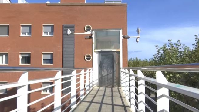 L'ascensor del pont de Sant Felip i d'en Rosés, el conte de mai acabar