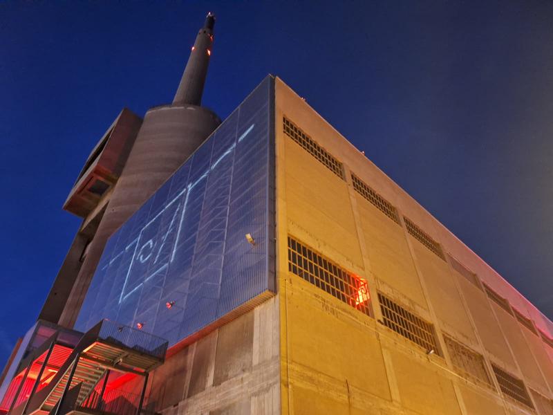 Més de 70 artistes internacionals actuen al festival Ombra en el recinte de Les Tres Xemeneies 