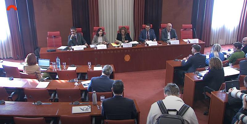 La seguretat a La Mina ha d'anar acompanyada d'una estratègia integral, segons la consellera d'Interior