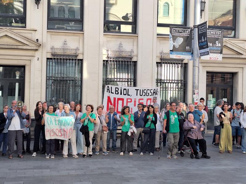 Defensem Ca l'Arnús i la PILA es mobilitzen en el marc de la sessió plenària d'octubre