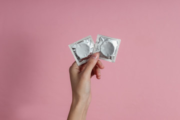 Dos escorcolls a Badalona acaben amb una venda il·legal de preservatius