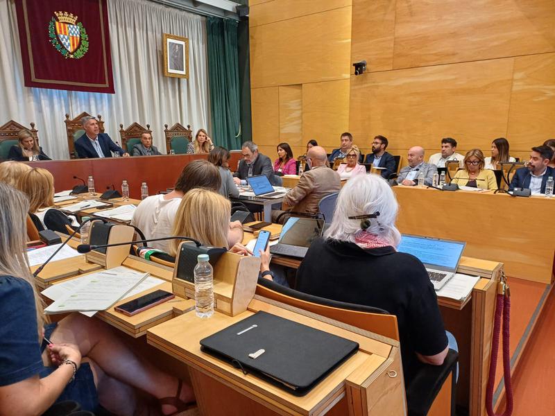 Aprovades les partides per les càmeres de videovigilància i la renovació de les plaques dels carrers