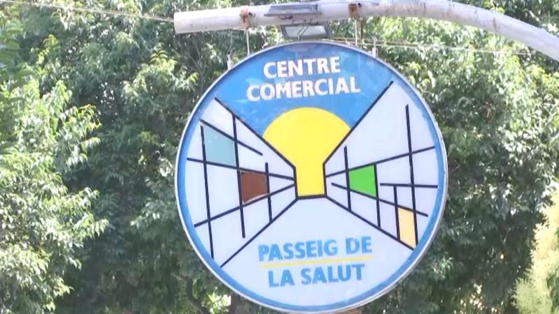 El PSC proposa regular l'atorgament de llicències comercials per evitar la proliferació de certs negocis