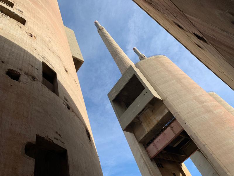 detinguts-per-participar-dun-salt-en-parapent-des-de-les-tres-xemeneies