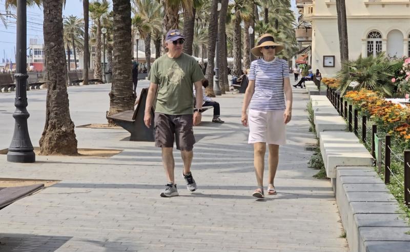 MÉTEO | Dijous: la temperatura afluixa, però la calor no dóna treva