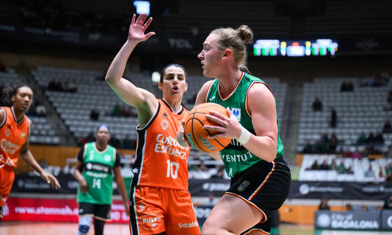 La Penya cau contra el poderós València Basket davant de 5.162 espectadors (65-76)