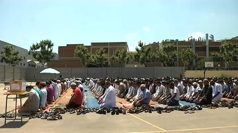 La comunitat musulmana demana espais més dignes coincidint amb l'inici del Ramadà, 30 dies de dejuni