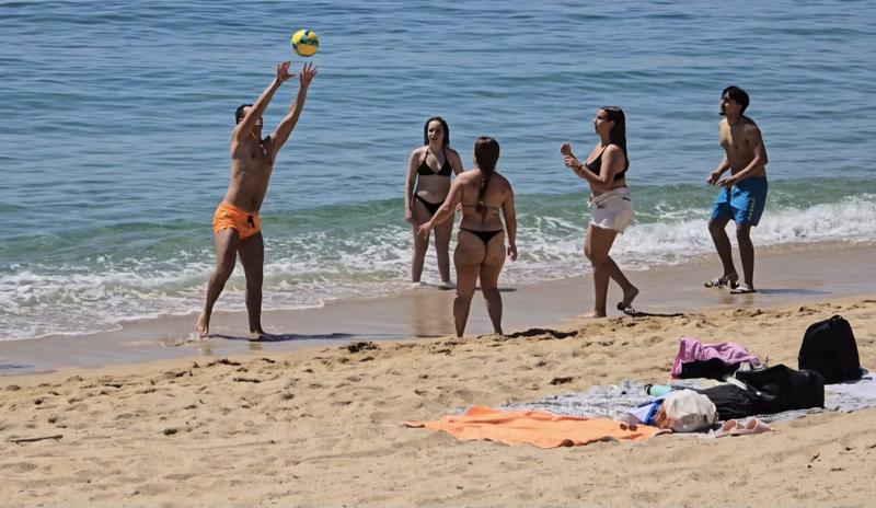 MÉTEO | Inici de setmana amb estabilitat i persistència de la calor d'estiu