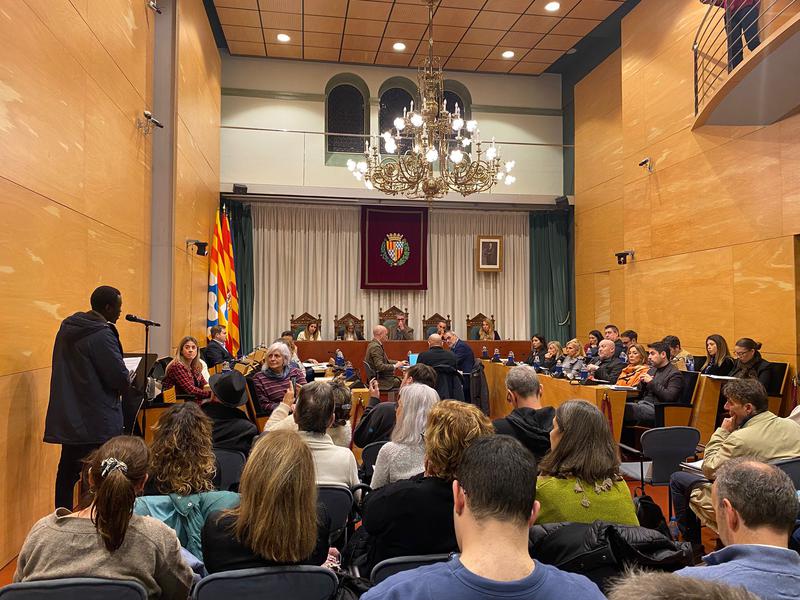 Rebutjada una moció que demanava l'obertura d'un alberg municipal i un menjador social