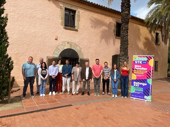 Aquest octubre arriba el Carnet Jove Local a Santa Coloma