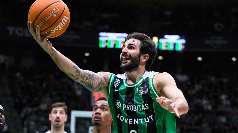 La Penya falla el tir per enfonsar la banca del Madrid (75-80)