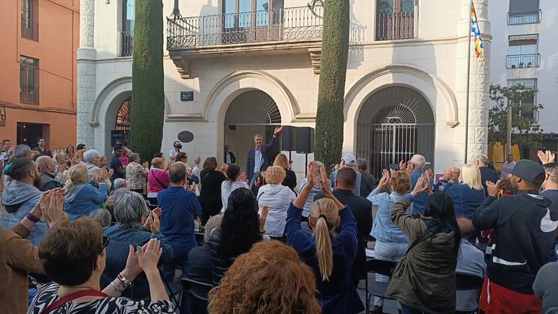 Albiol tanca la campanya a la Plaça de la Vila davant de 500 persones