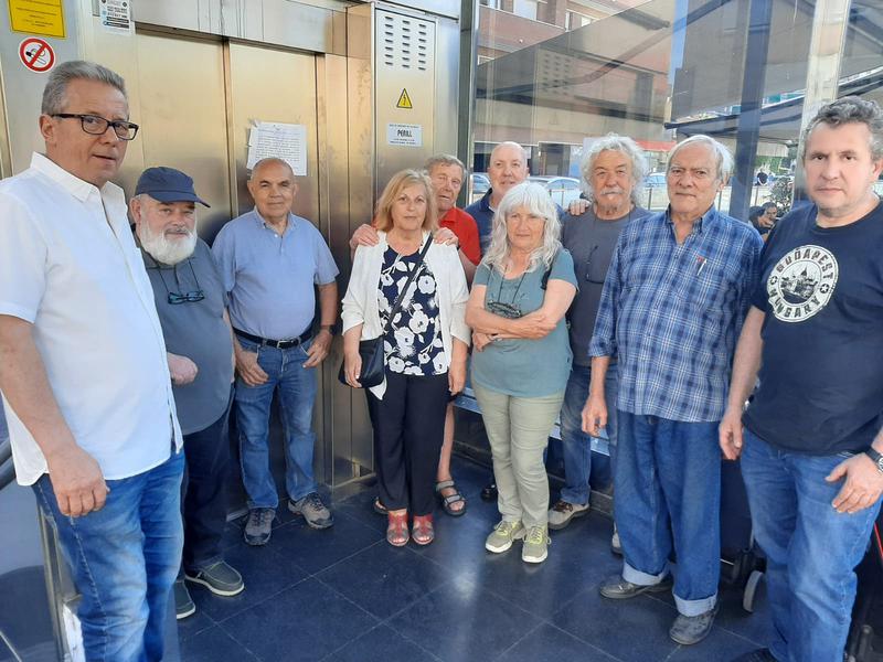 Usuaris del Pàrquing d'Engestur de la plaça Països Catalans porten dos mesos sense ascensor