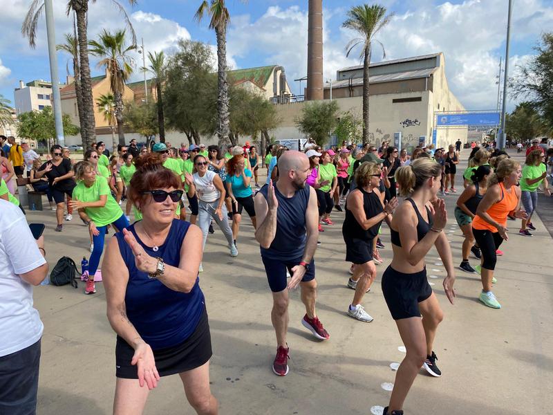 Més de 300 persones participen en les activitats esportives i de lleure 'The Life Day Badalona'