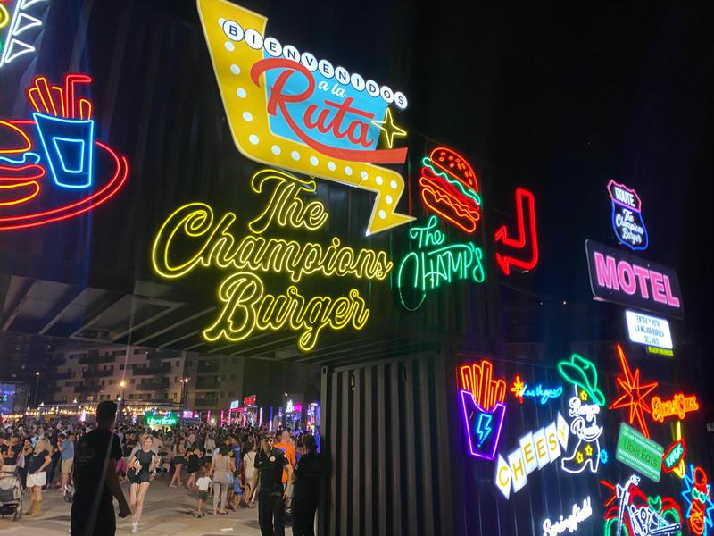 'The Champions Burger' preveu que la seva primera parada a Badalona serà 'un èxit'