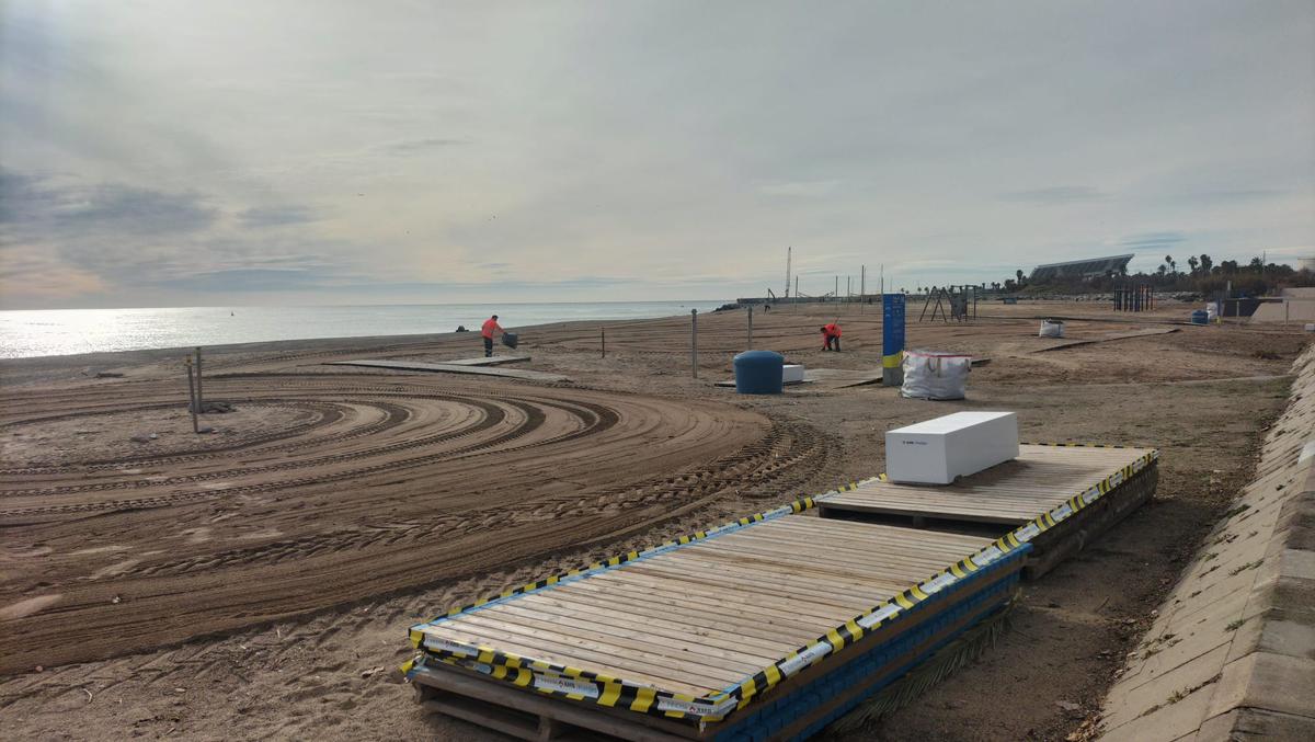 PLATJA LITORAL POST LLEVANTADA