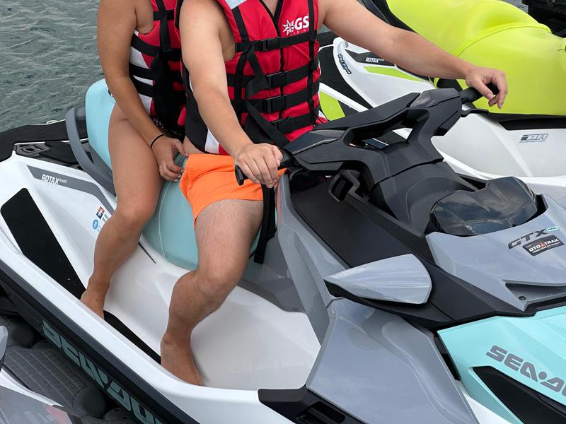 Ecologistes en Acció i Sea Rider concorden en la necessitat de demanar un títol per conduir vehícles aqüatics recreatius
