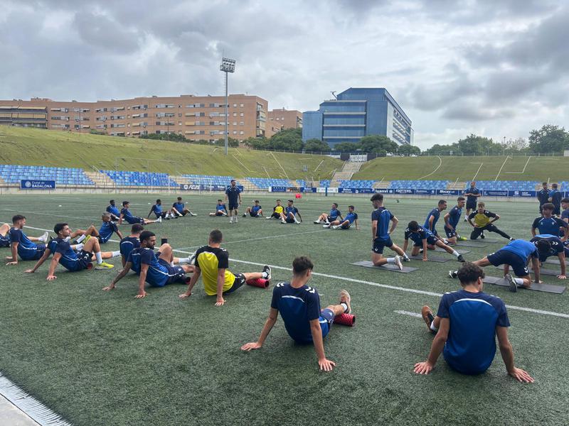 El CF Badalona comença a rodar