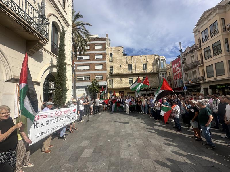 Entitats badalonines demanen al govern local que actuï contra el genocidi a Gaza