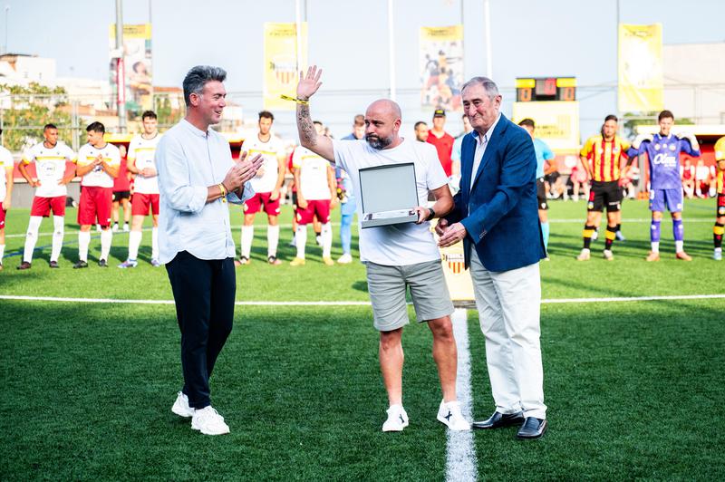 El Torneig d'Històrics ret homentage a Manolo González