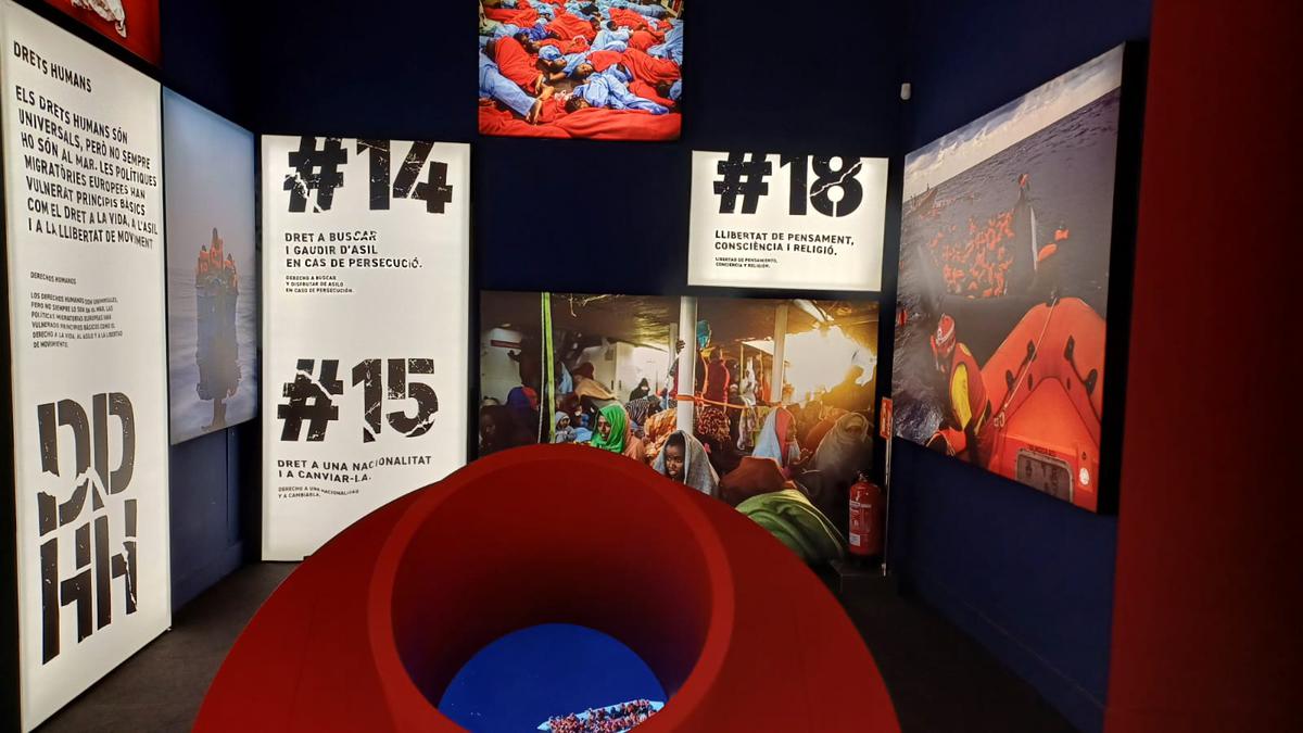 'Una missió a contracorrent': l'exposició que repassa els 10 anys d'Open Arms al Palau Robert de Barcelona