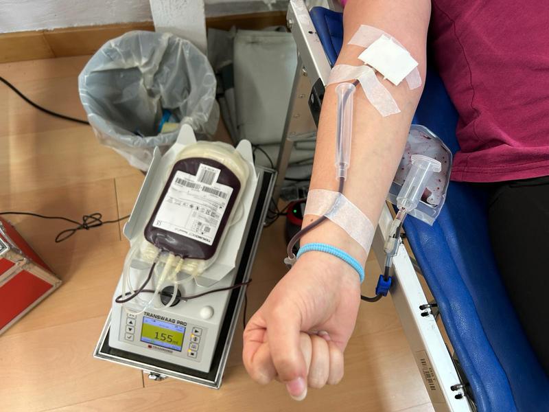 Més d'un centenar de persones donen sang en una nova campanya del Banc de Sang i Teixits a l'Institut Eugeni d'Ors
