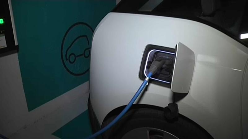 El sector de l'automòbil de Badalona demana bonificacions per la compra del vehicle elèctric