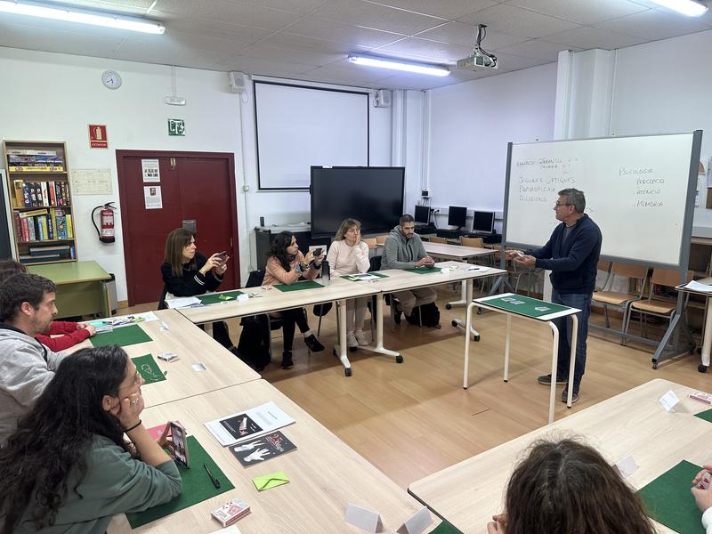 Aprendre màgia per aplicar-la dins l'aula