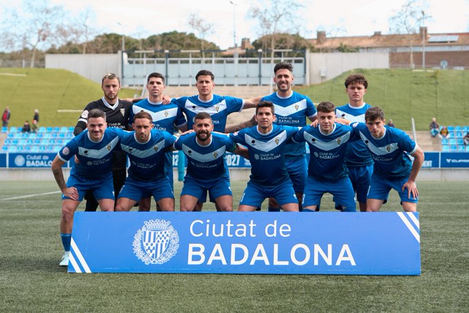 El Badalona no sap ser sòlid i cedeix davant l'Europa B (3-4)